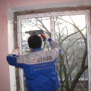 Установка окна Rehau: крепление рамы в оконный проем