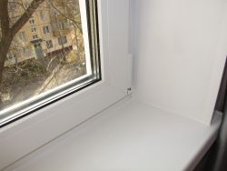 Монтаж окна Rehau: готовые откос и подоконник