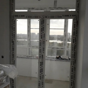 lazy{ aItem.alt_title }}