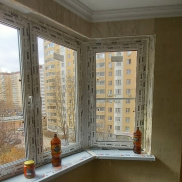 lazy{ aItem.alt_title }}