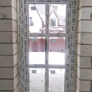 lazy{ aItem.alt_title }}