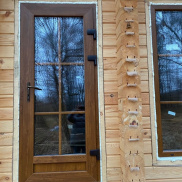 lazy{ aItem.alt_title }}