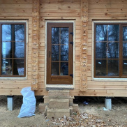 lazy{ aItem.alt_title }}