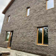 lazy{ aItem.alt_title }}