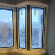 lazy{ aItem.alt_title }}