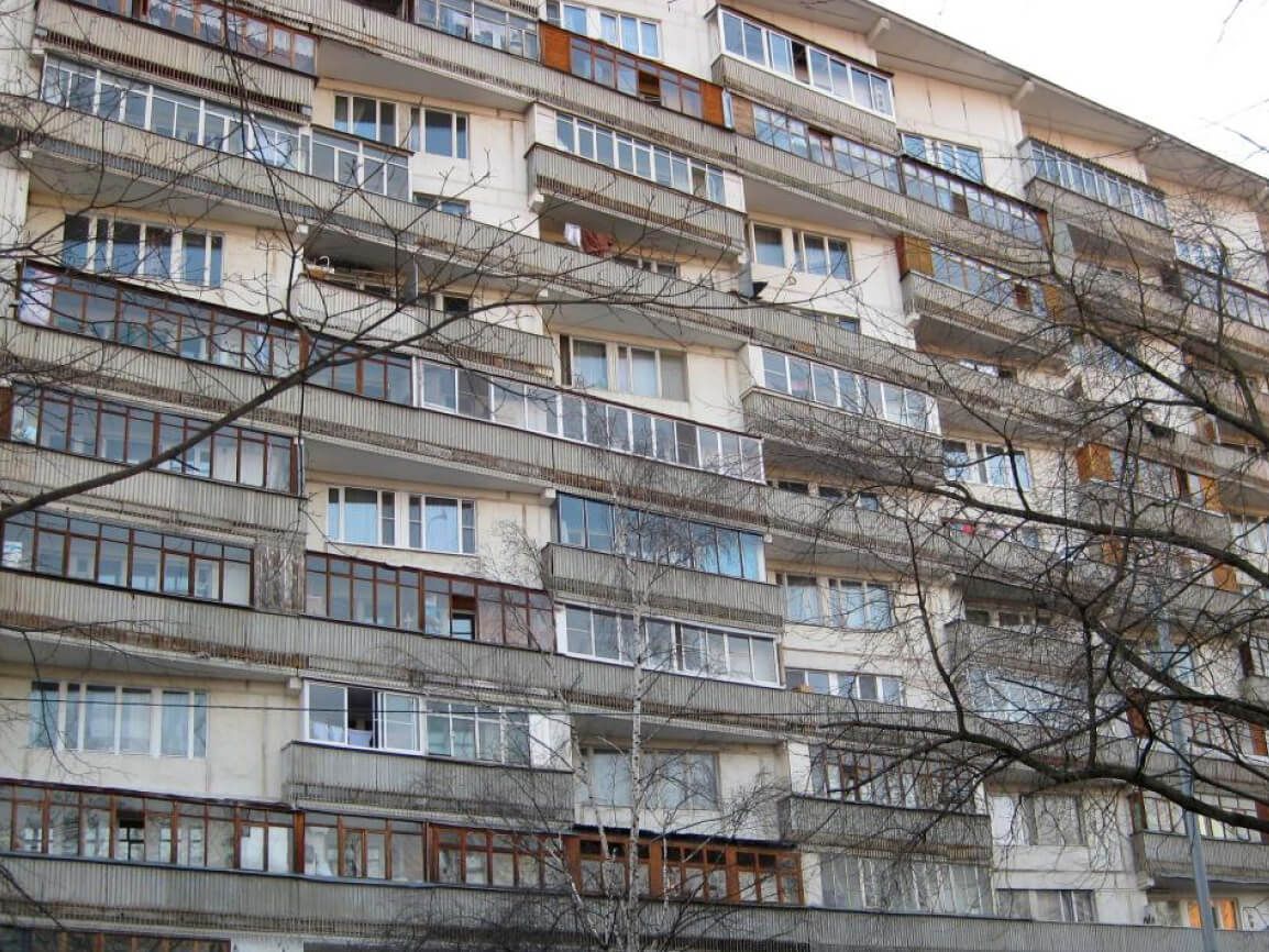 Остекление в домах серии II-68-04-12