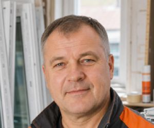 Александр Волков