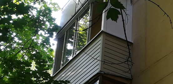 Внешняя отделка балкона сайдингом