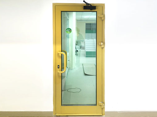 Ламинированная алюминиевая дверь с одной створкой