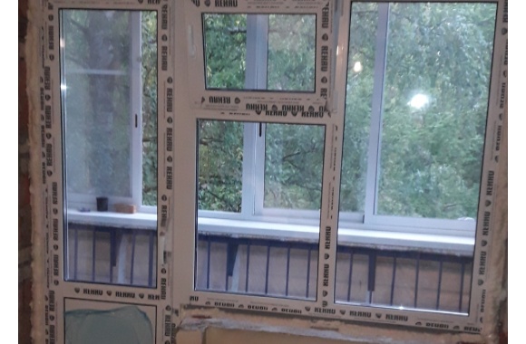 Установка окон и балконного блока