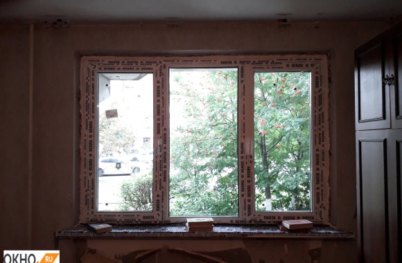 Замена старого деревянного окна на новое пластиковое  