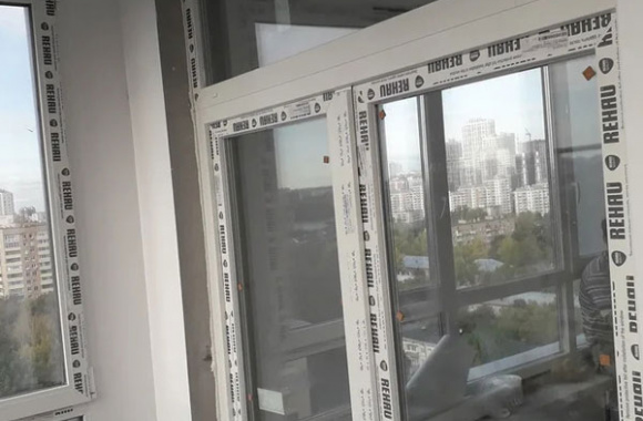 Установка балконной двери без откосов на Ленинградском шоссе
